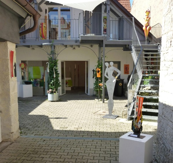 Galeriehof Sommergalerie unter freiem Himmel